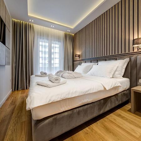 Apart Compliment Podgorica Luaran gambar