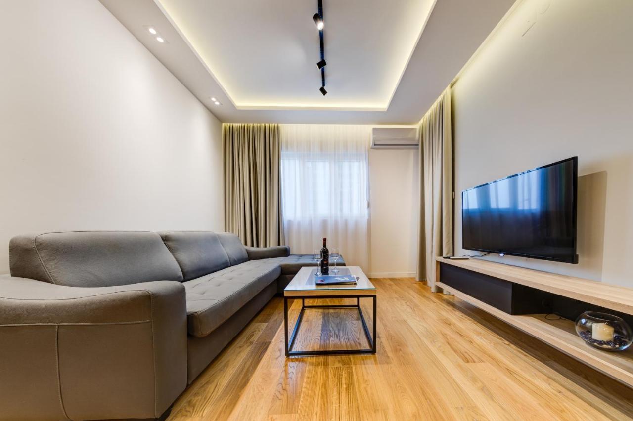 Apart Compliment Podgorica Luaran gambar
