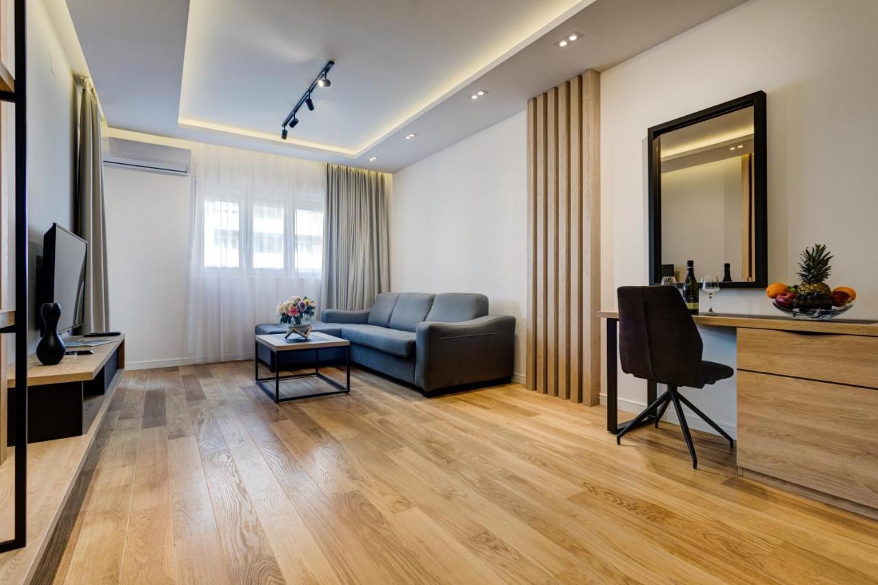 Apart Compliment Podgorica Luaran gambar