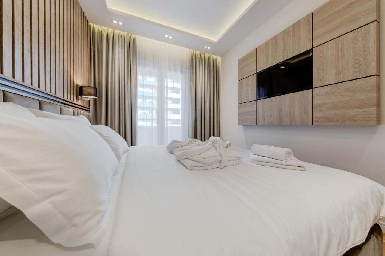 Apart Compliment Podgorica Luaran gambar