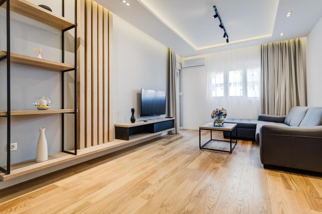 Apart Compliment Podgorica Luaran gambar