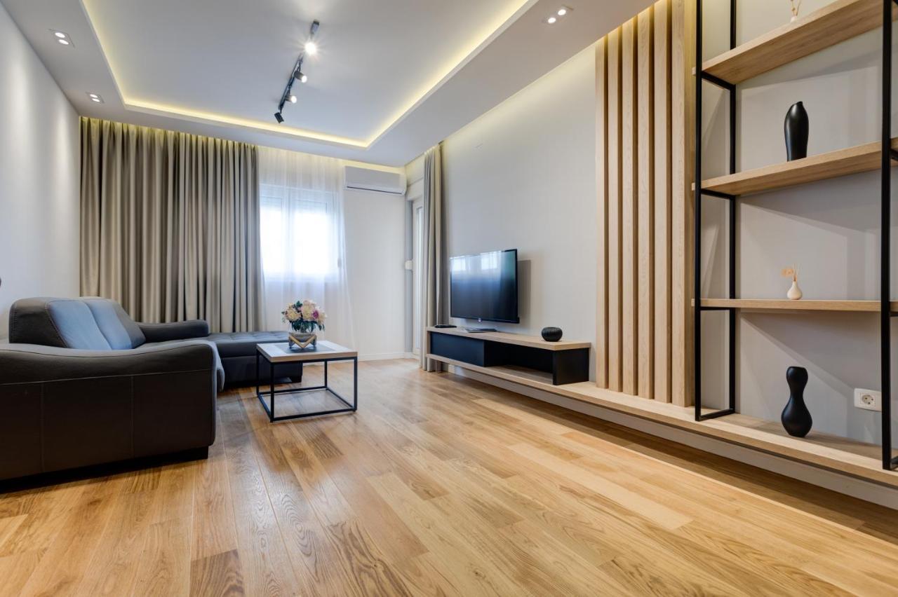 Apart Compliment Podgorica Luaran gambar