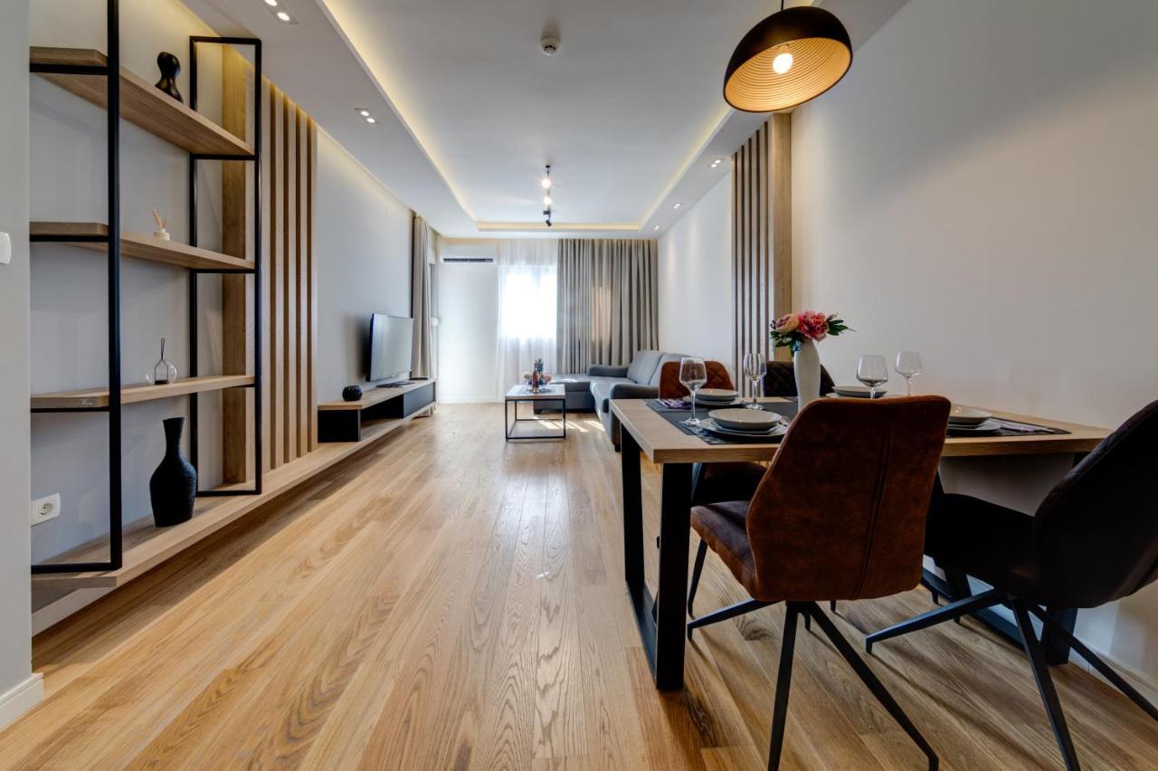 Apart Compliment Podgorica Luaran gambar