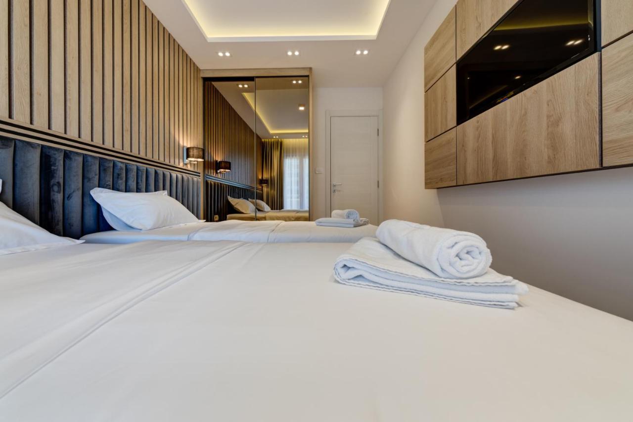 Apart Compliment Podgorica Luaran gambar