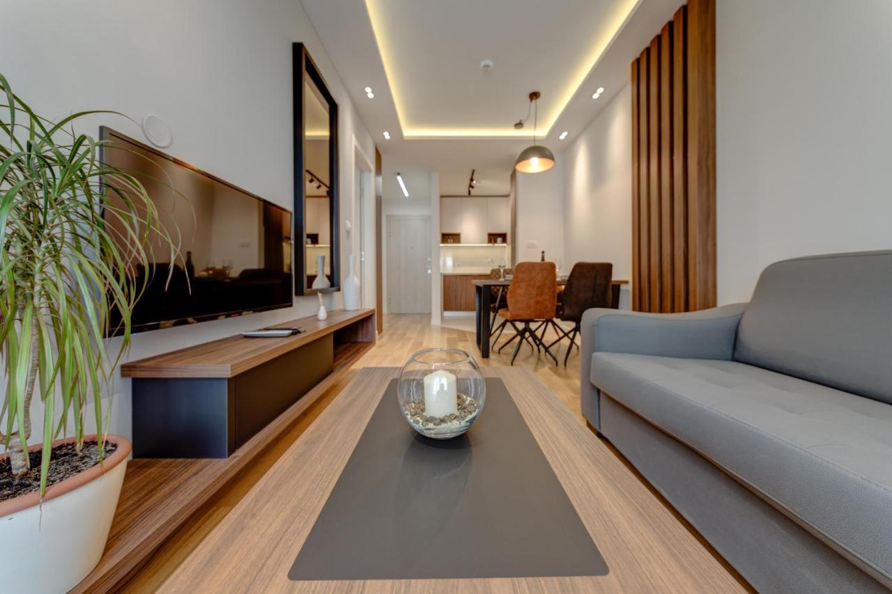Apart Compliment Podgorica Luaran gambar