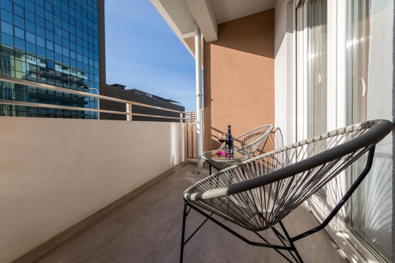 Apart Compliment Podgorica Luaran gambar