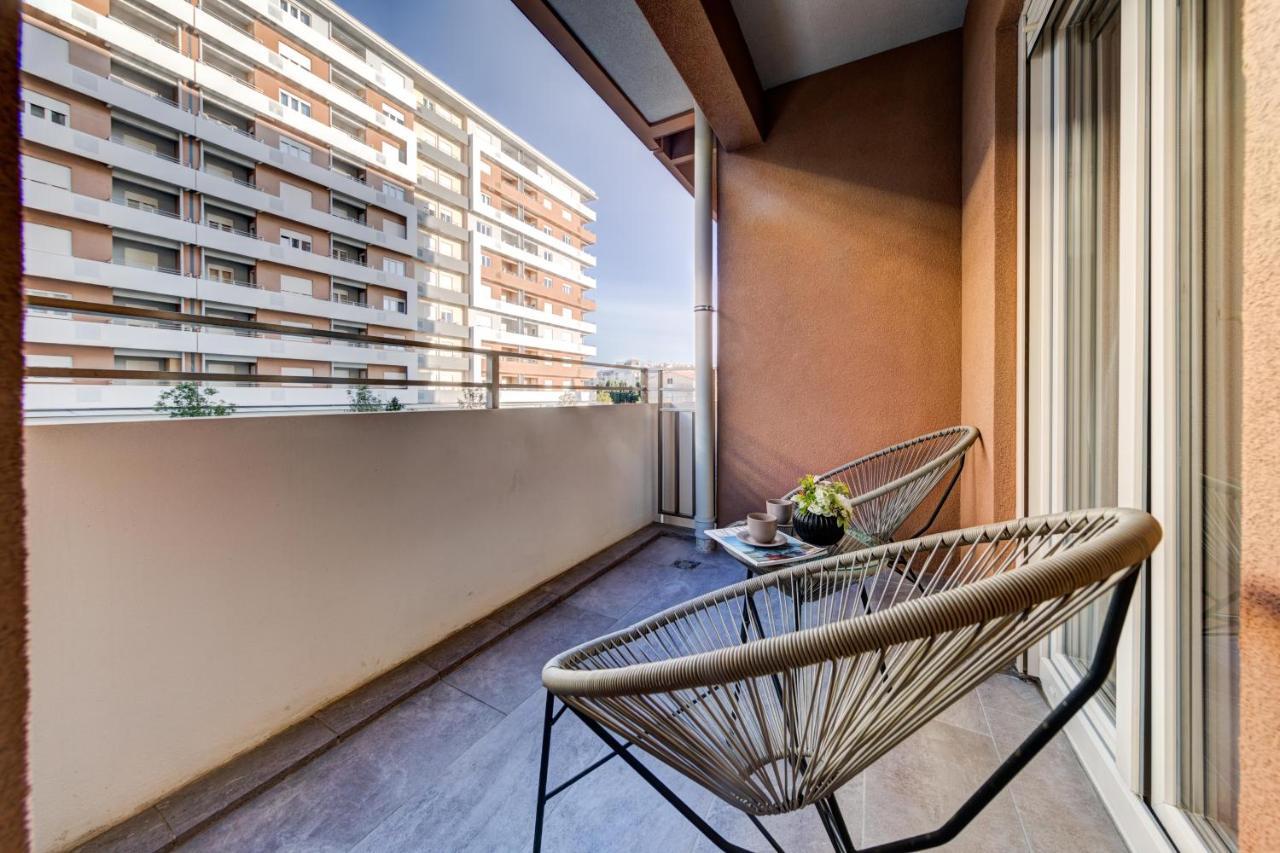 Apart Compliment Podgorica Luaran gambar